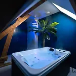 Gj Escapes - Maison Ralph - Etage Independant Avec Jacuzzi