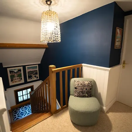 Gj Escapes - Maison Ralph - étage Indépendant Avec Jacuzzi Pensión 3*