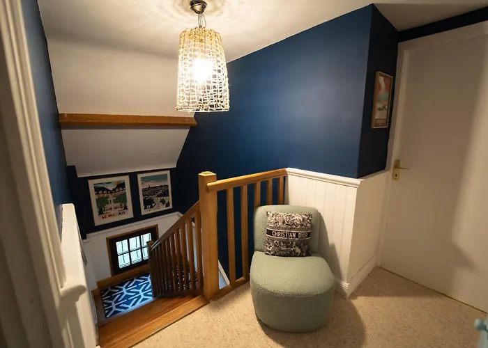 Gj Escapes - Maison Ralph - étage Indépendant Avec Jacuzzi Pensión 3*